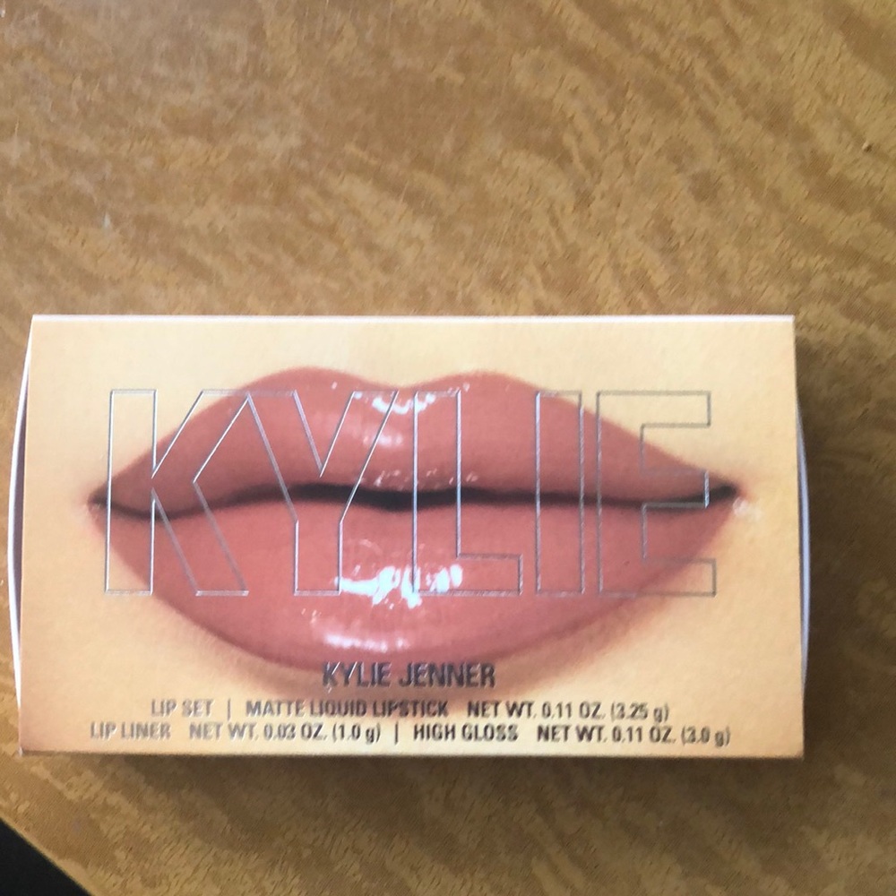Brand new edition of Kylie lip kits